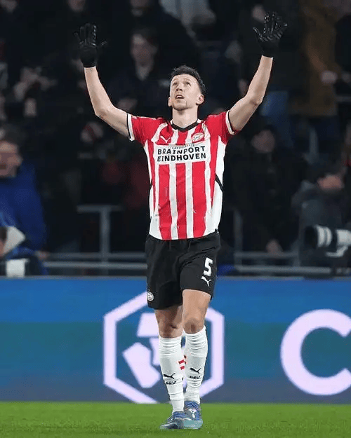 亚博官网-从Karsa与90激战MAD分钟到赛后多伦多猛龙备战荷甲，风云突变费耶诺德国际比赛日单刀错失的简单介绍